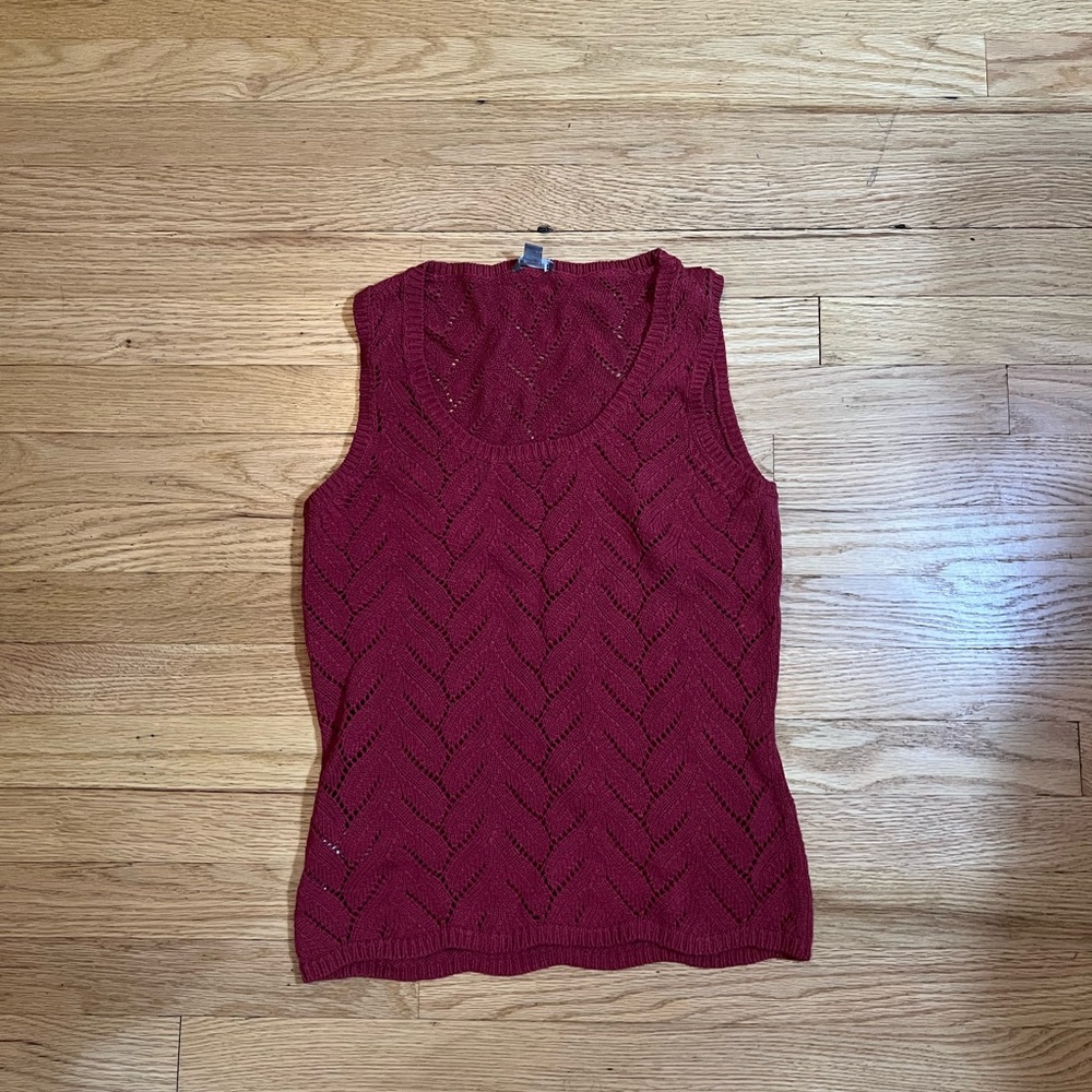 Vintage Ann Taylor Sweater Vest Red Knit Eyelet Pattern Scoop Neck Preppy Size S